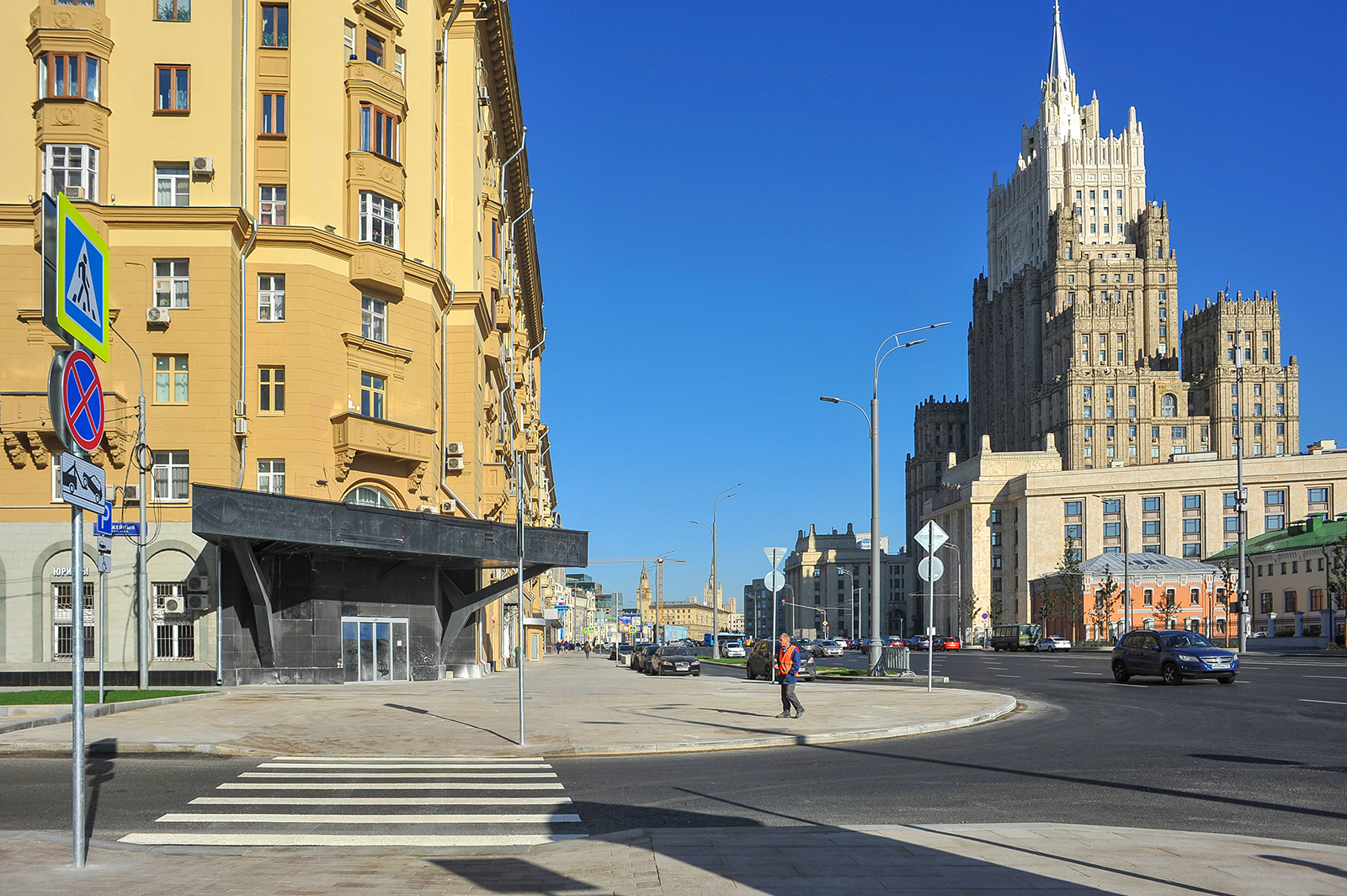 Бульвар дом 1. Смоленский бульвар Москва. Садовое кольцо, Зубовская площадь, Смоленский бульвар 1/2. МСК Смоленский бульвар, 1/2. Смоленский бульвар Москва 1989.